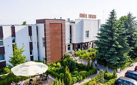 Kmicic Hotel